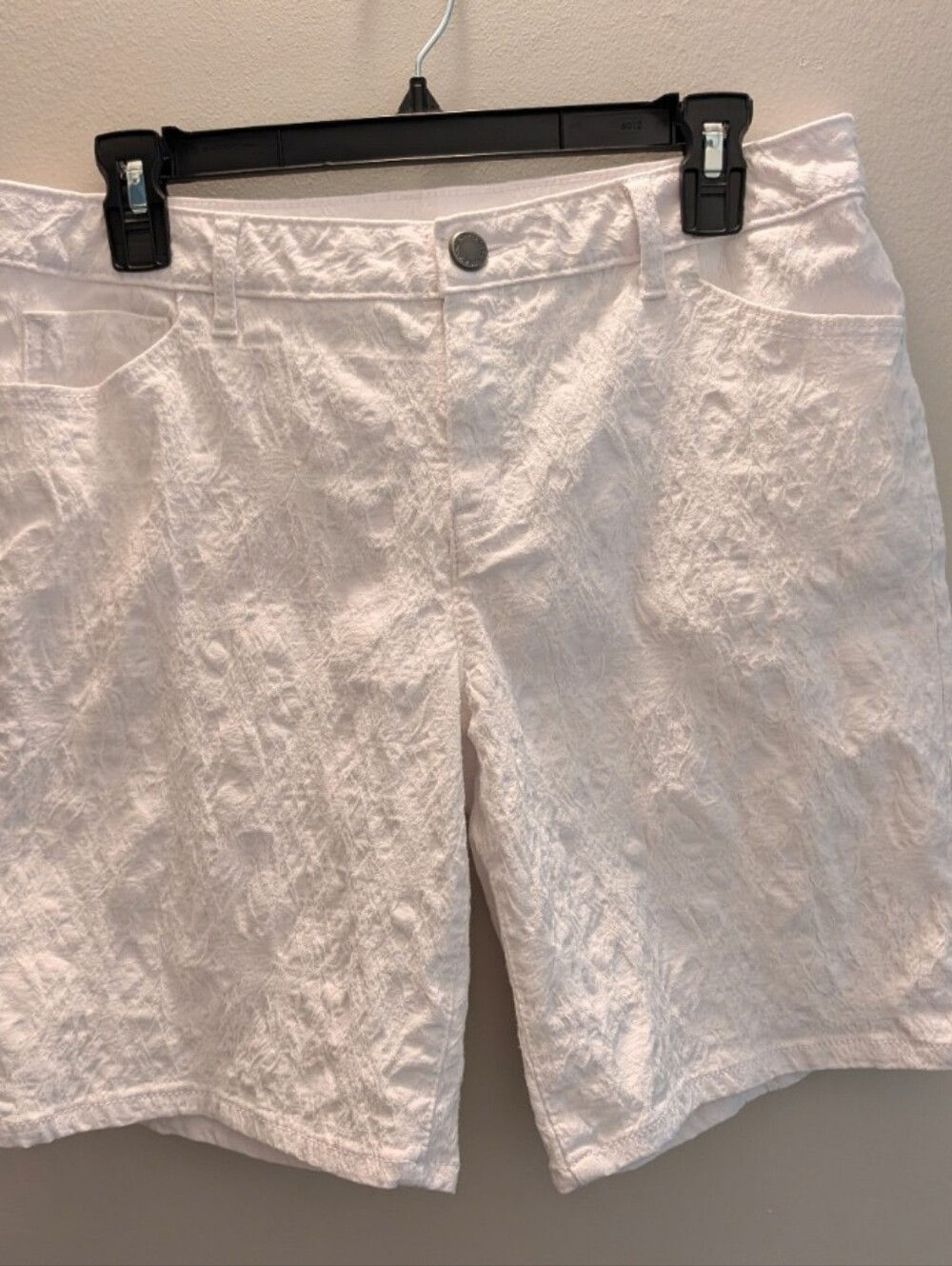 Simply Vera Vera Wang White Textured Women's Shorts Size 10
